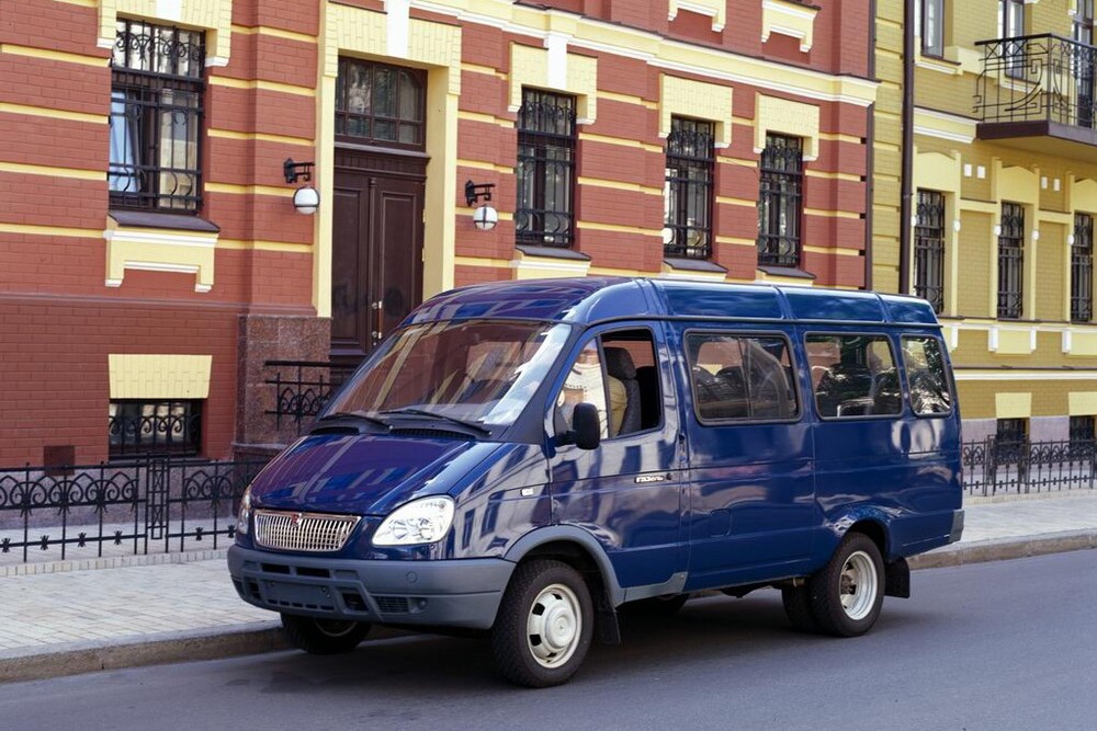 Газель автобус 1 поколение рестайлинг (2003-2010)