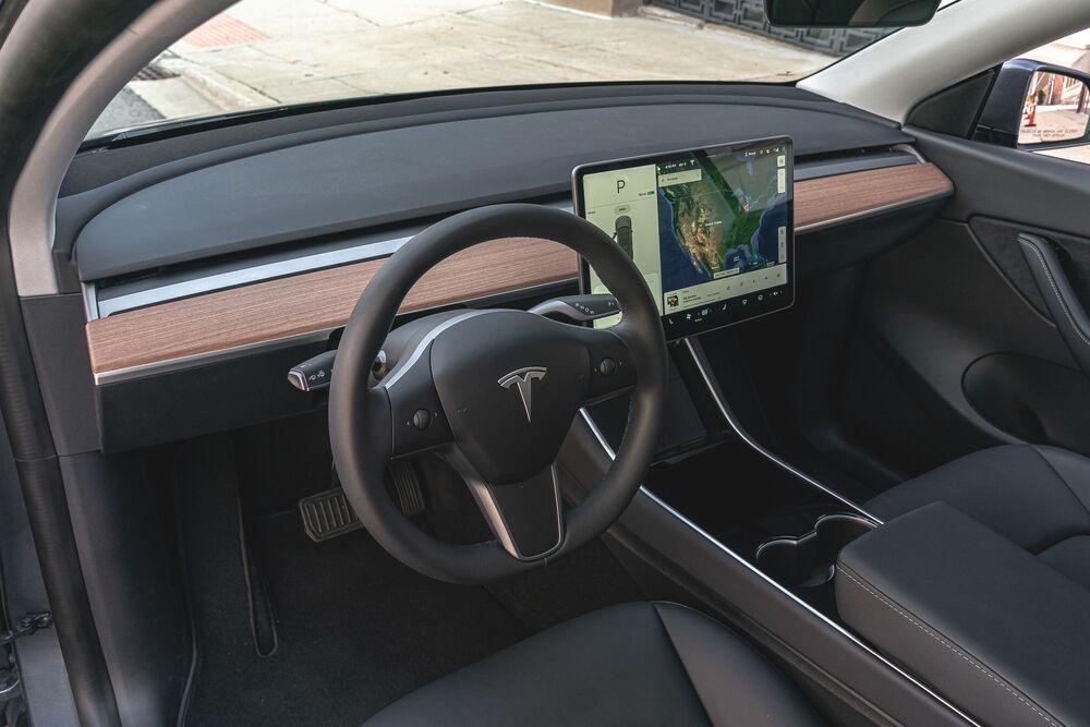 Tesla Model Y 1 поколение (2020) Кроссовер интерьер 
