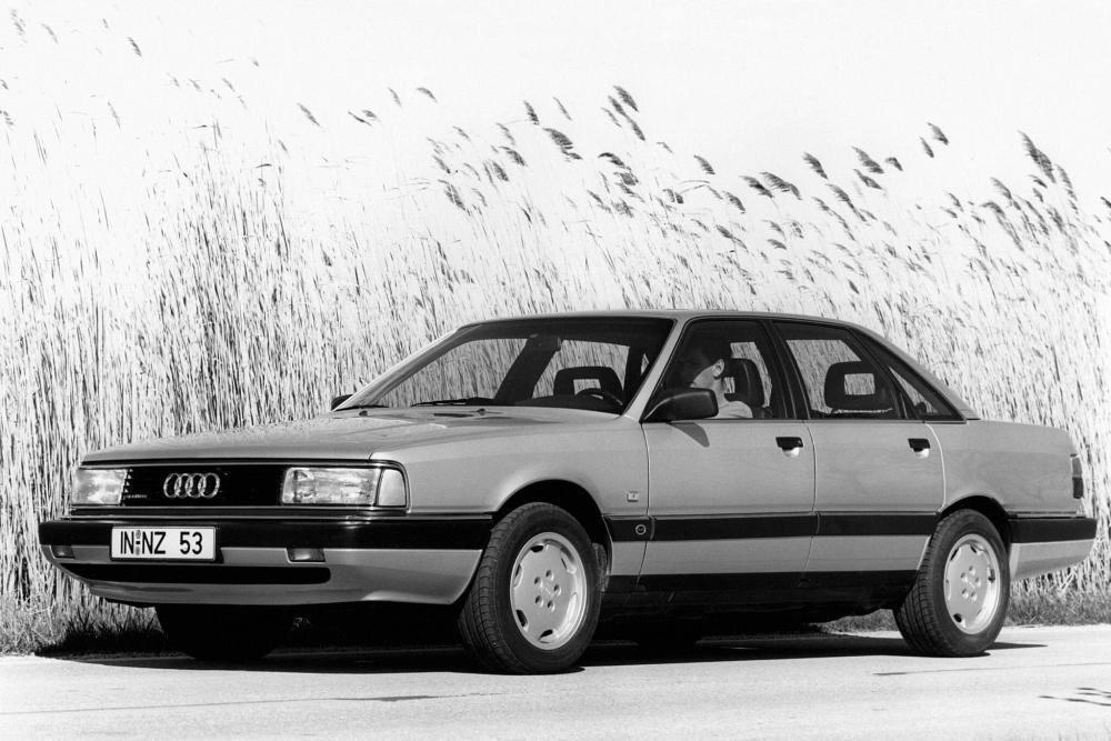 Audi 200 (1983-1991) Седан