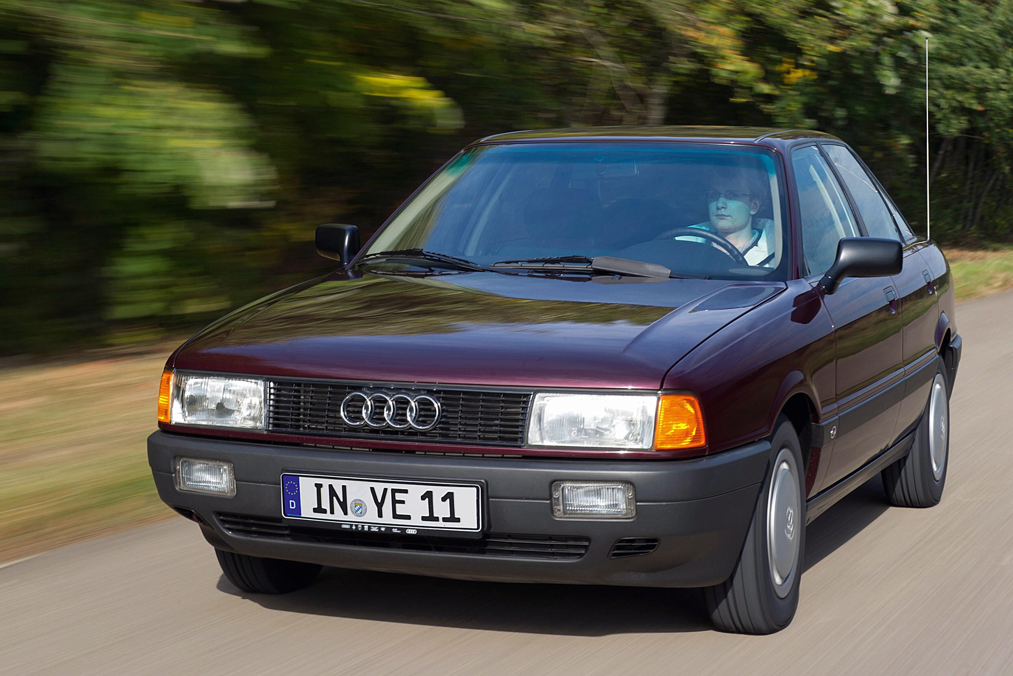 Ауди частные объявления. Audi 80 b4. Ауди 80 б3. Ауди 80 b3 1990. Ауди 80 b3 quattro.