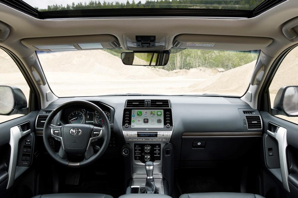 Toyota Land Cruiser Prado 4 поколение J150 [3-й рестайлинг] (2020) внедорожник интерьер 