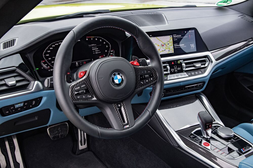 BMW M4 G82 (2020) Купе интерьер 