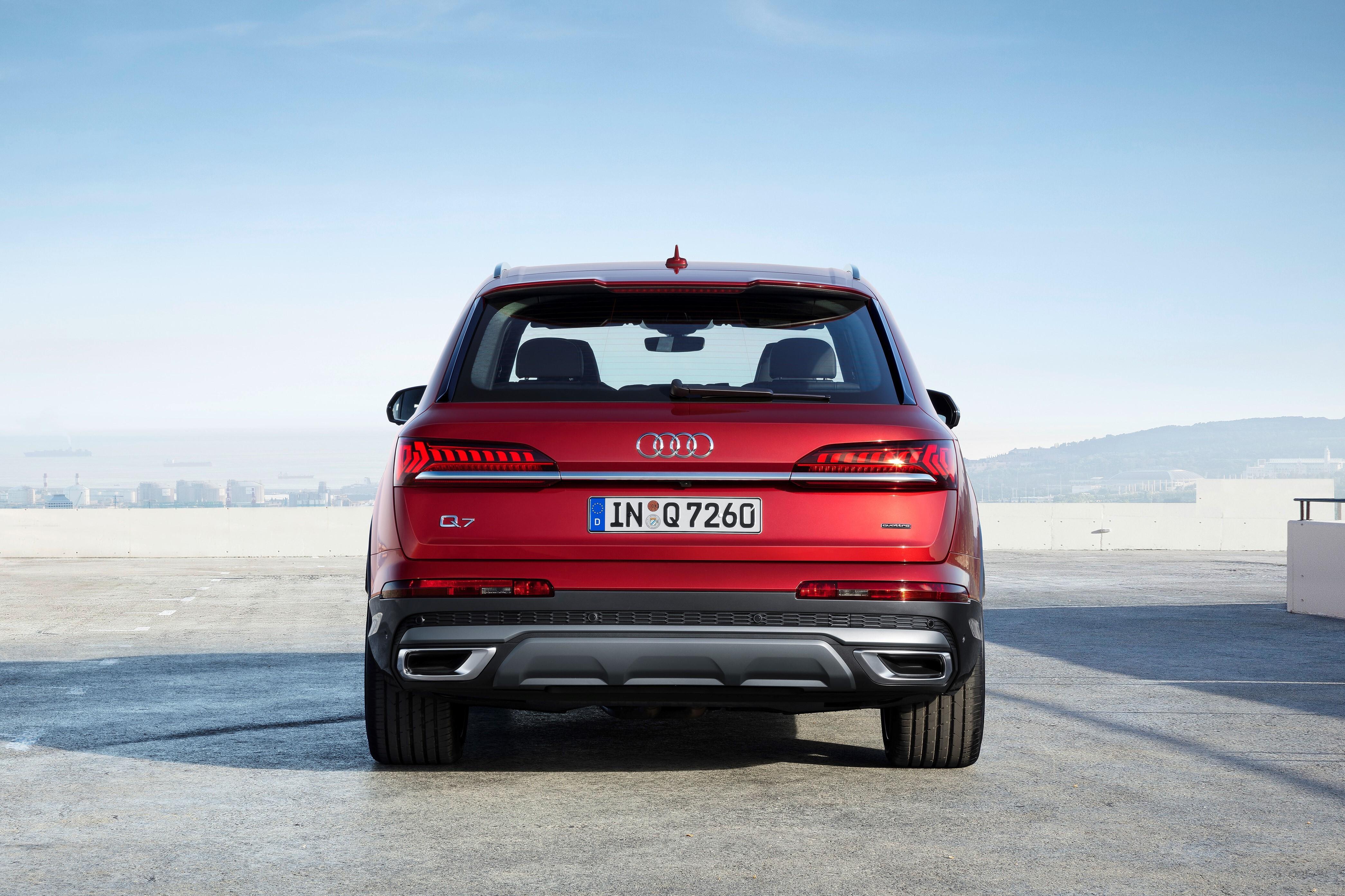 Ауди q7 2019 год. Audi q7 2020. Audi q7 новая. Audi q7 2021. Ауди q7 2020.