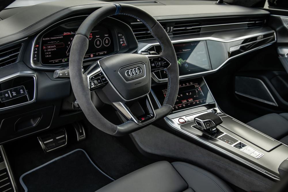 Audi RS 7 2 поколение Sportback панель приборов