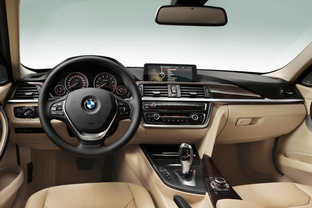 BMW 3 серия 6 поколение F30 седан интерьер