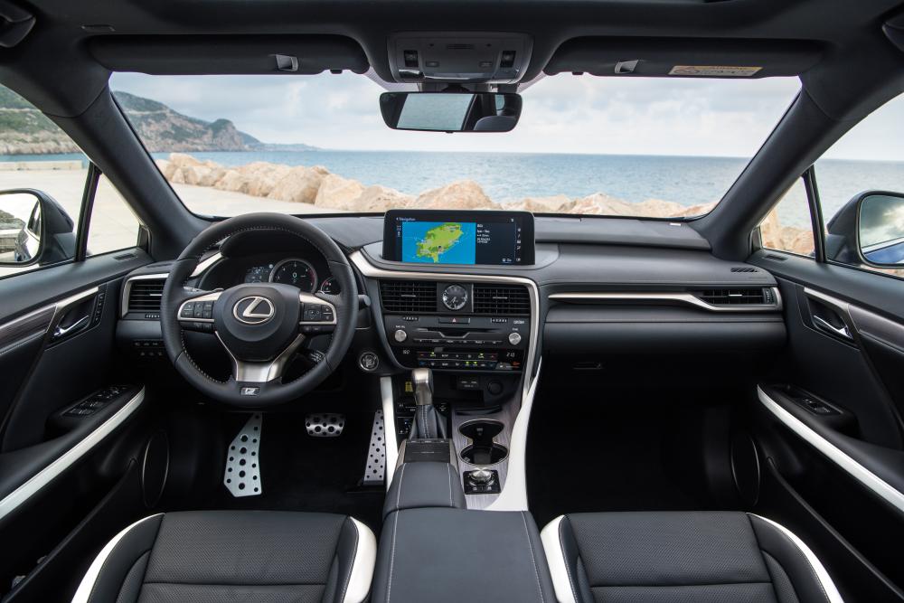Lexus RX 4 поколение рестайлинг 2019 интерьер