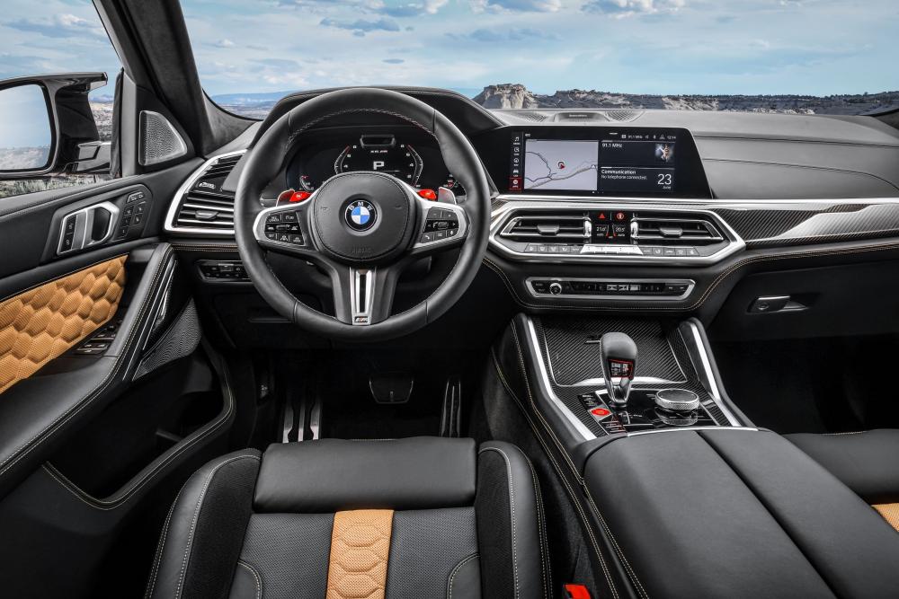 BMW X6 M 3 поколение G06 интерьер 