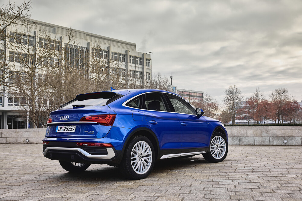 Audi Q5 Sportback 1 поколение (2020) Внедорожник 5 дв.