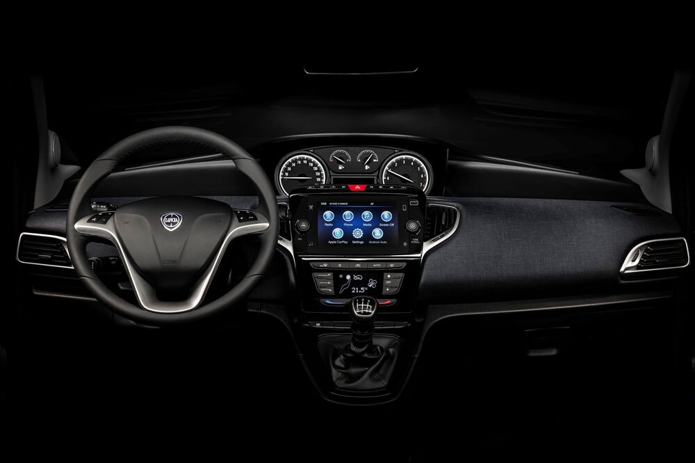 Миникар Lancia Ypsilon