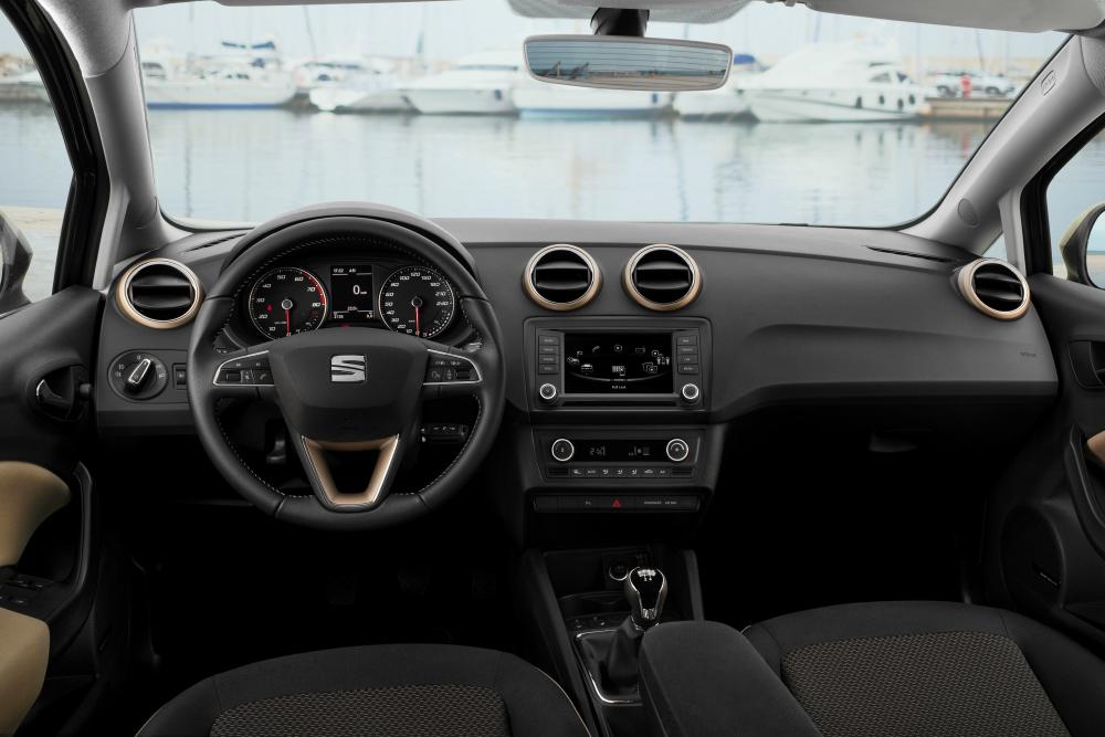 SEAT Ibiza 4 поколение 2-й рестайлинг Хэтчбек интерьер