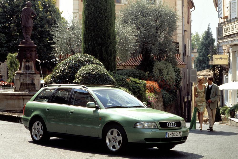 Audi A4 1 поколение B5 Avant универсал 5-дв.