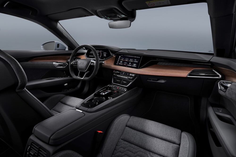 Audi e-tron GT 1 поколение (2020) Седан интерьер 