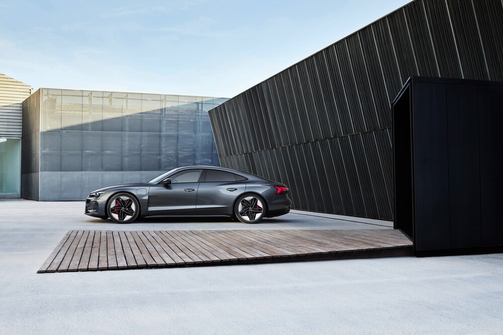Audi RS e-tron GT 1 поколение (2020) Седан
