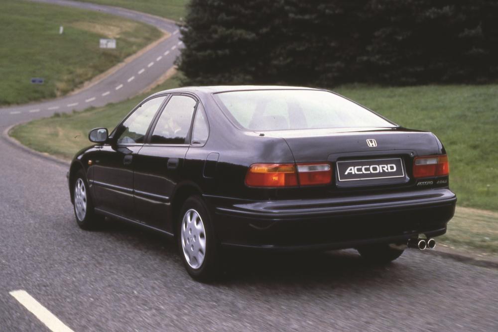 Honda Accord 5 поколение (1993-1996) Седан