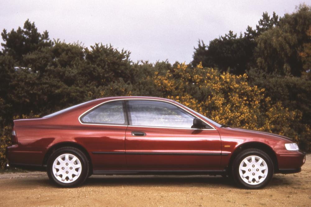 Honda Accord 5 поколение (1993-1996) Купе 2-дв.