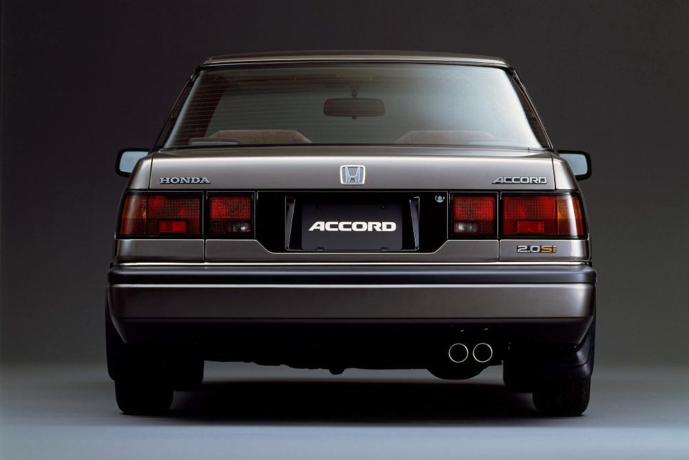 Honda Accord 3 поколение Седан
