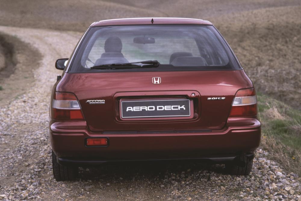Honda Accord 5 поколение (1993-1996) Aerodeck универсал