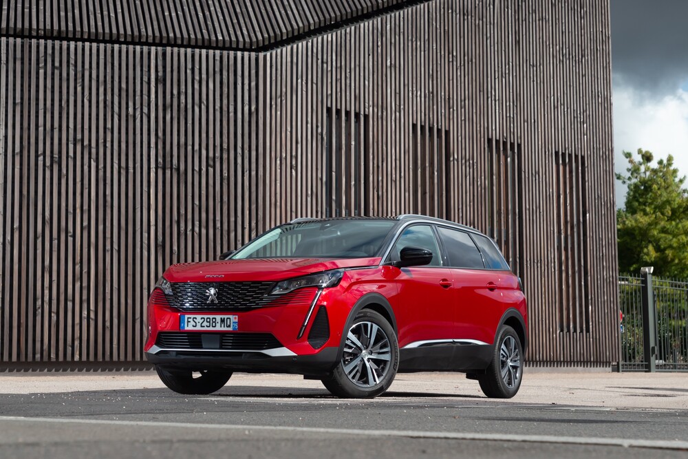 Peugeot 5008 2 поколение [рестайлинг] (2020-н.в.)