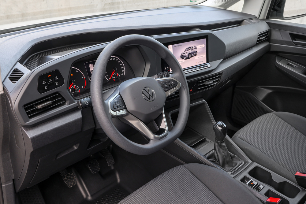 Volkswagen Caddy 5 поколение (2021-н.в.) фургон интерьер кабины