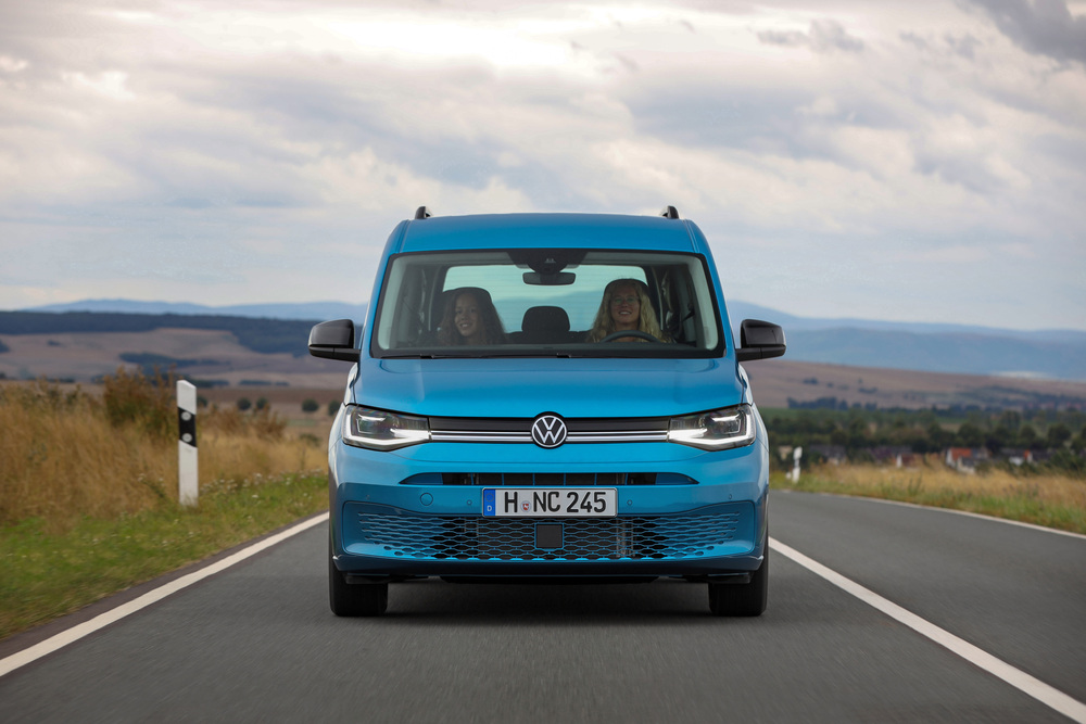 Volkswagen Caddy 5 поколение (2021) кемпер California 