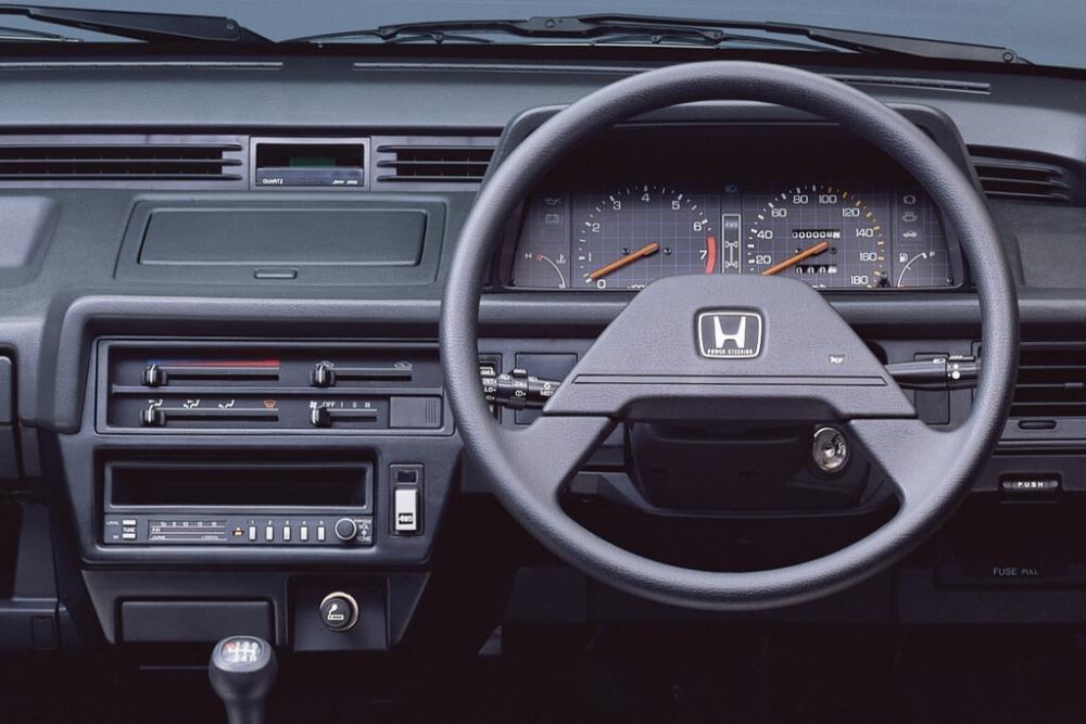 Honda Civic 3 поколение Shuttle универсал 5-дв. интерьер 