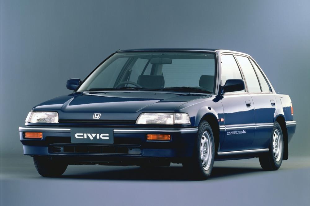 Honda Civic 4 поколение Седан