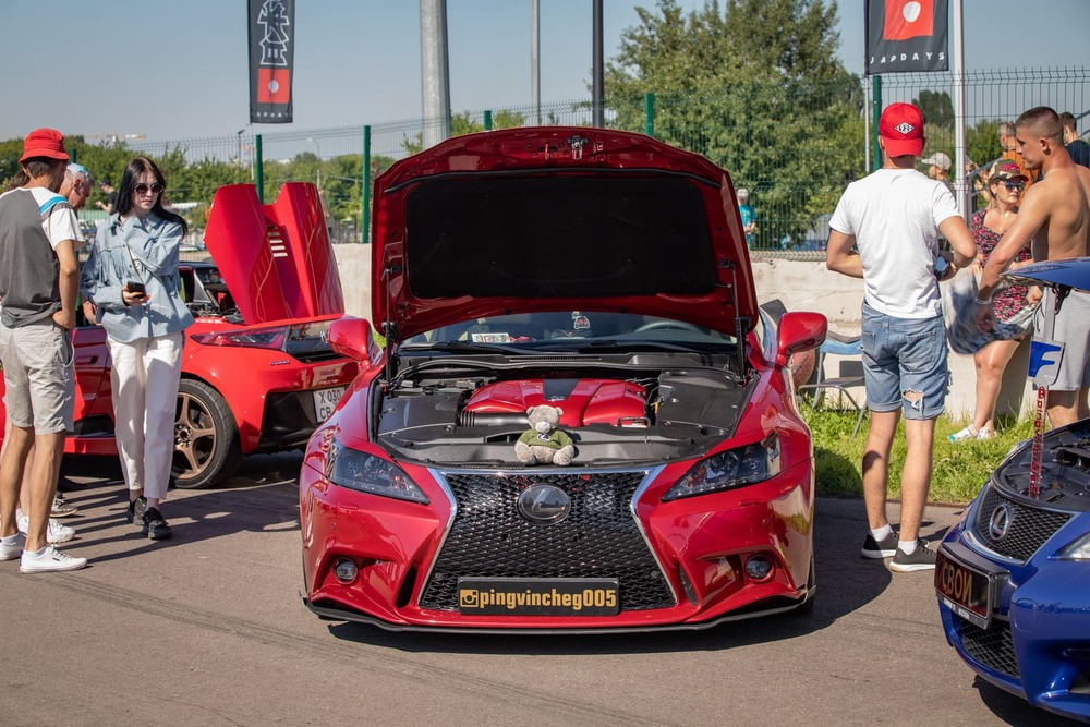Выставка авто в печатниках. Смотреть фото Выставка авто в печатниках. Смотреть картинку Выставка авто в печатниках. Картинка про Выставка авто в печатниках. Фото Выставка авто в печатниках