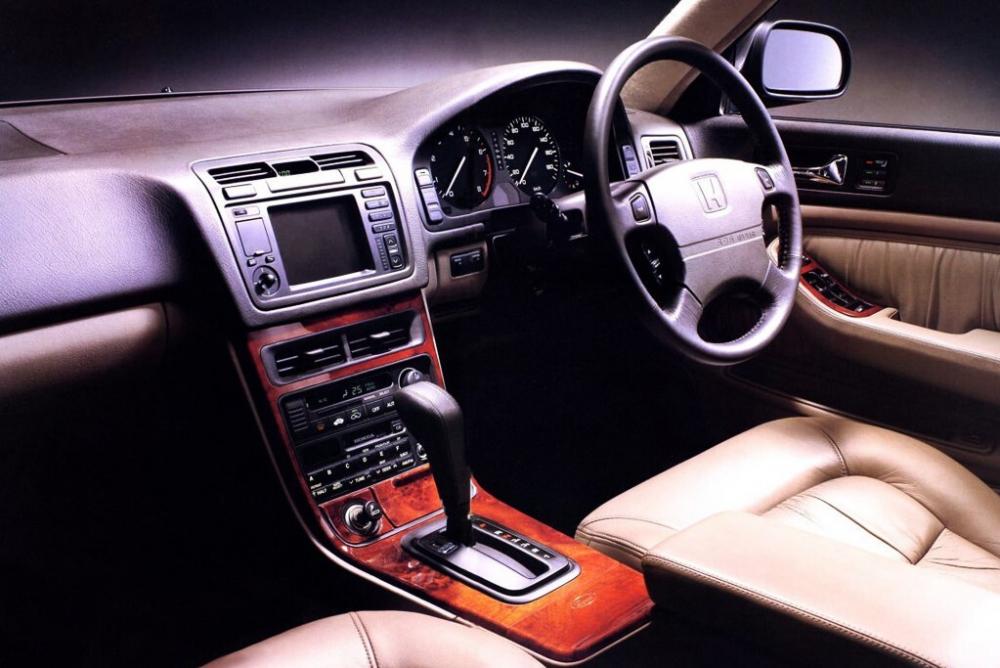 Honda Legend 2 поколение (1990-1996) Седан
