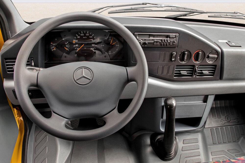Mercedes-Benz Sprinter W901-905 (1995-2000) фургон