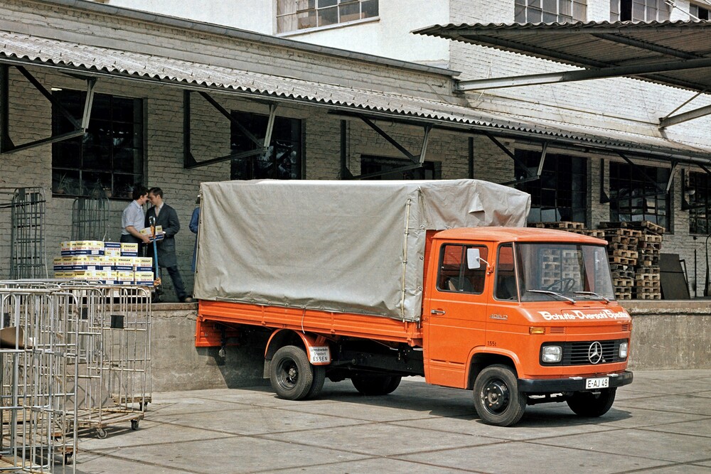 Mercedes-Benz T2 1 поколение (1967-1985) борт 