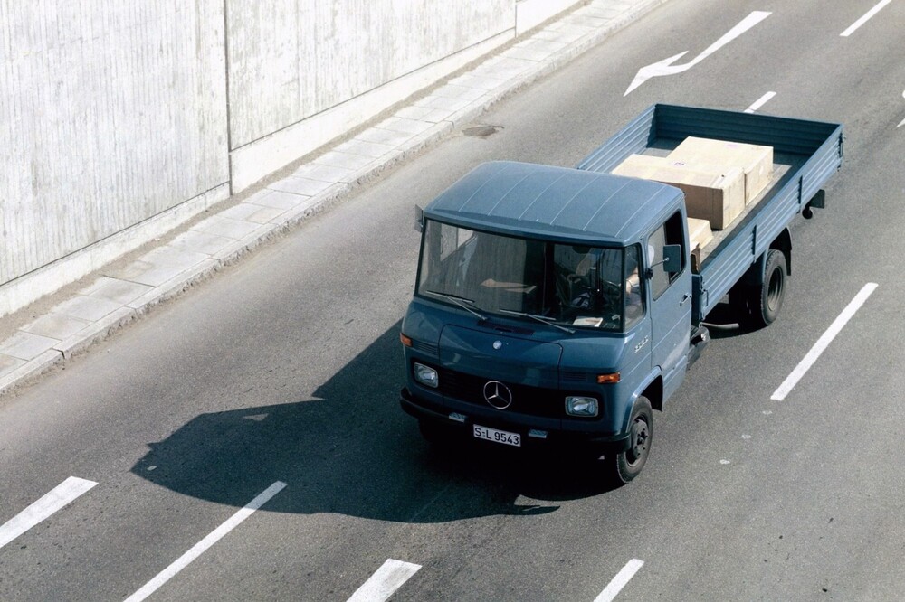 Mercedes-Benz T2 1 поколение (1967-1985) борт 