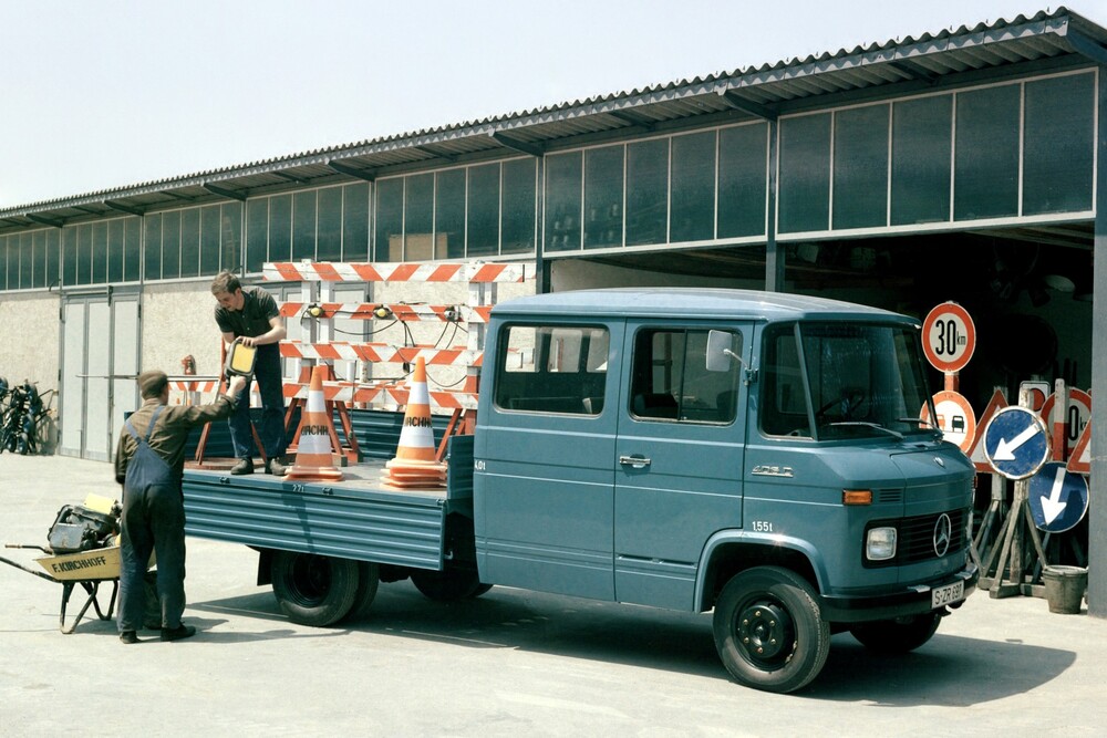 Mercedes-Benz T2 1 поколение (1967-1985) борт 