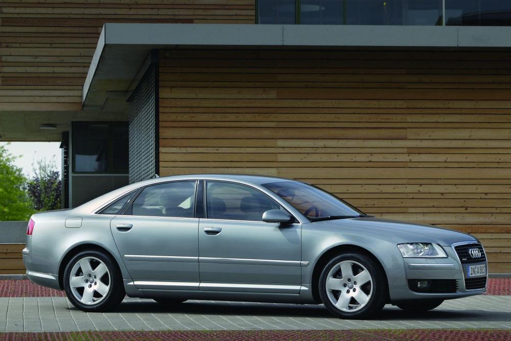 Audi A8 2 поколение D3/4E [рестайлинг] (2005-2007) Седан 4-дв.