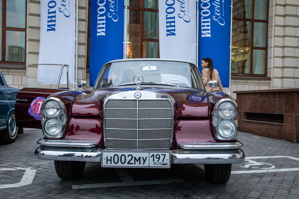 Ралли классических автомобилей 11 сентября. Смотреть фото Ралли классических автомобилей 11 сентября. Смотреть картинку Ралли классических автомобилей 11 сентября. Картинка про Ралли классических автомобилей 11 сентября. Фото Ралли классических автомобилей 11 сентября