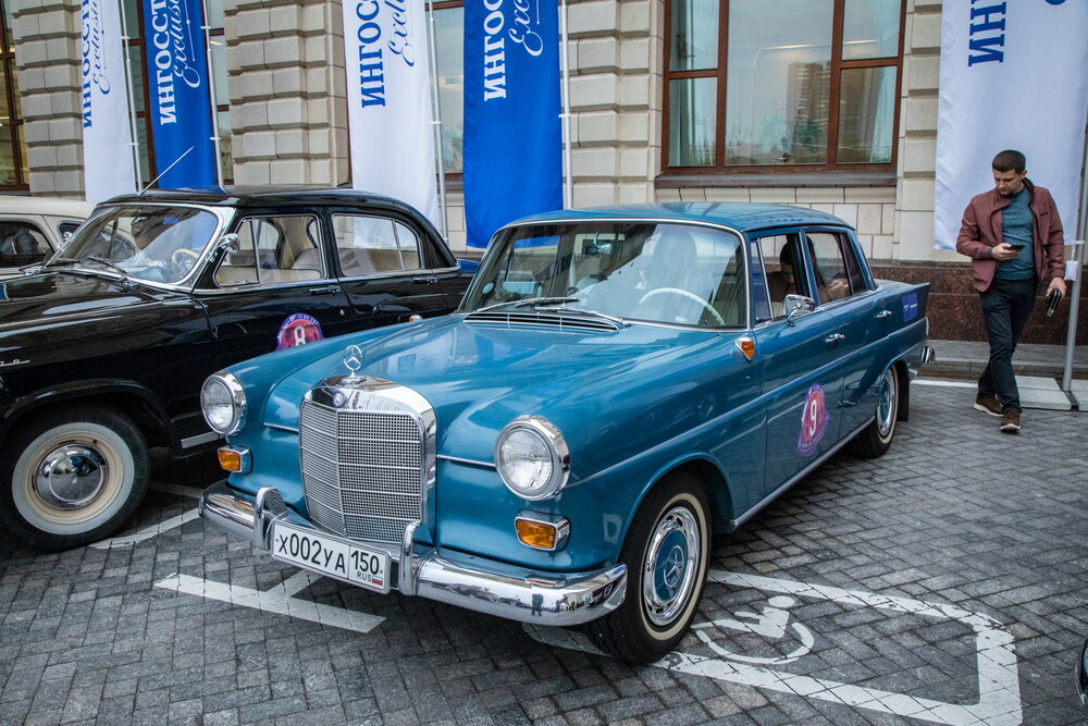 Ралли классических автомобилей 11 сентября. Смотреть фото Ралли классических автомобилей 11 сентября. Смотреть картинку Ралли классических автомобилей 11 сентября. Картинка про Ралли классических автомобилей 11 сентября. Фото Ралли классических автомобилей 11 сентября