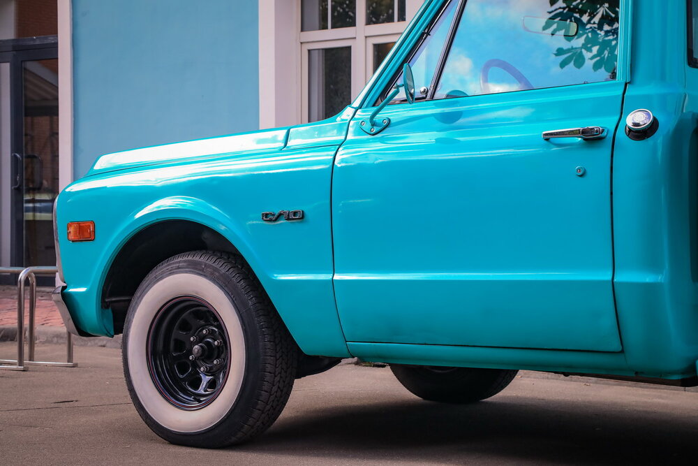 Выставка автомобилей wheels and chains. Смотреть фото Выставка автомобилей wheels and chains. Смотреть картинку Выставка автомобилей wheels and chains. Картинка про Выставка автомобилей wheels and chains. Фото Выставка автомобилей wheels and chains