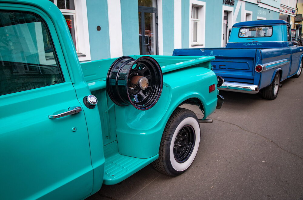 Выставка автомобилей wheels and chains. Смотреть фото Выставка автомобилей wheels and chains. Смотреть картинку Выставка автомобилей wheels and chains. Картинка про Выставка автомобилей wheels and chains. Фото Выставка автомобилей wheels and chains