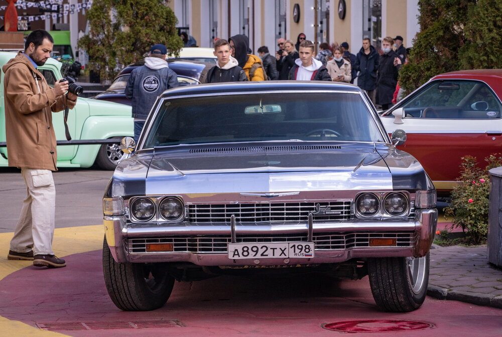 Выставка автомобилей wheels and chains. Смотреть фото Выставка автомобилей wheels and chains. Смотреть картинку Выставка автомобилей wheels and chains. Картинка про Выставка автомобилей wheels and chains. Фото Выставка автомобилей wheels and chains