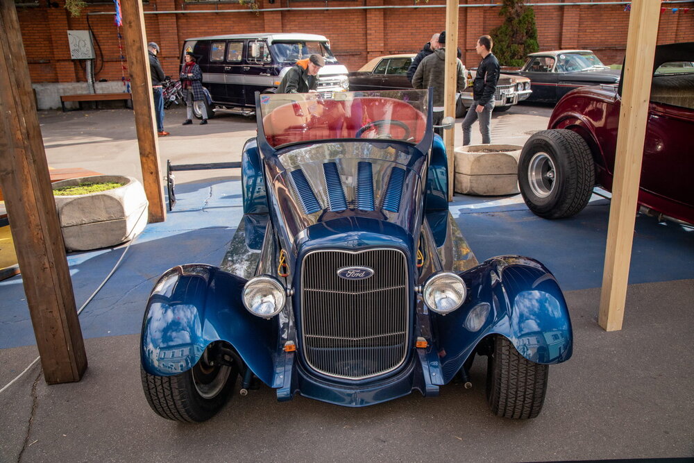 Выставка автомобилей wheels and chains. Смотреть фото Выставка автомобилей wheels and chains. Смотреть картинку Выставка автомобилей wheels and chains. Картинка про Выставка автомобилей wheels and chains. Фото Выставка автомобилей wheels and chains