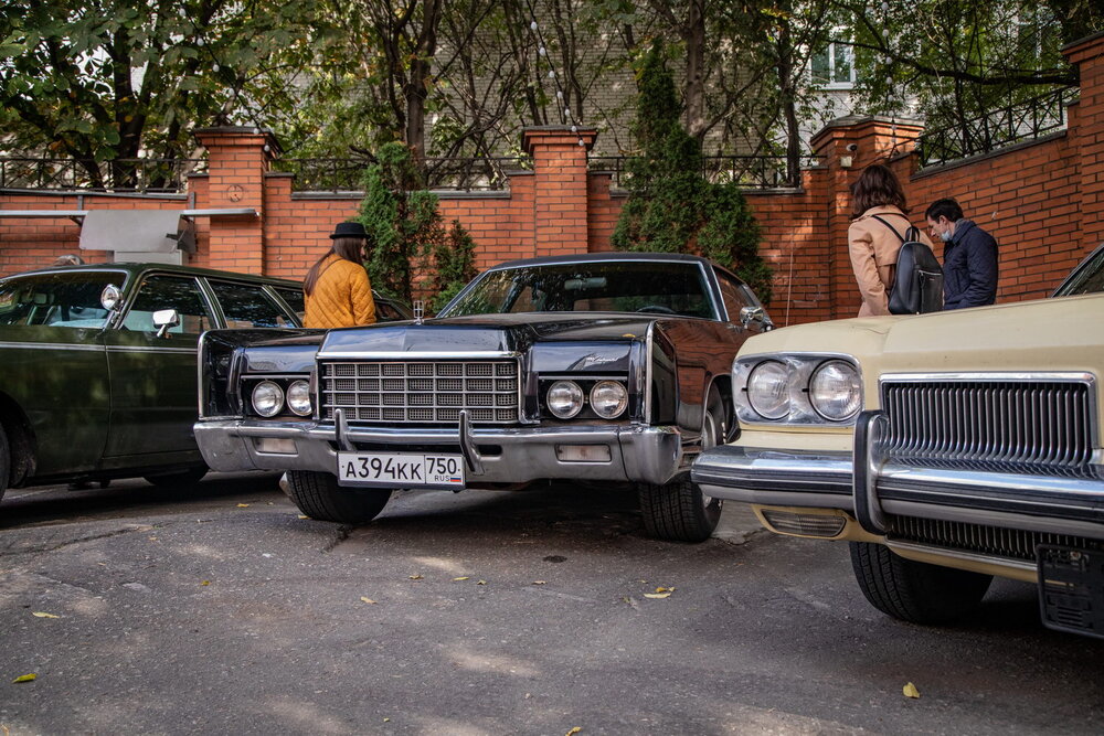 Выставка автомобилей wheels and chains. Смотреть фото Выставка автомобилей wheels and chains. Смотреть картинку Выставка автомобилей wheels and chains. Картинка про Выставка автомобилей wheels and chains. Фото Выставка автомобилей wheels and chains