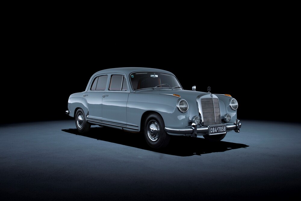 Mercedes-Benz W180