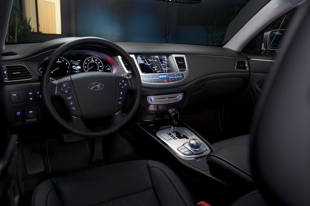 Hyundai Genesis 1 поколение [рестайлинг] (2011-2014) Седан интерьер 