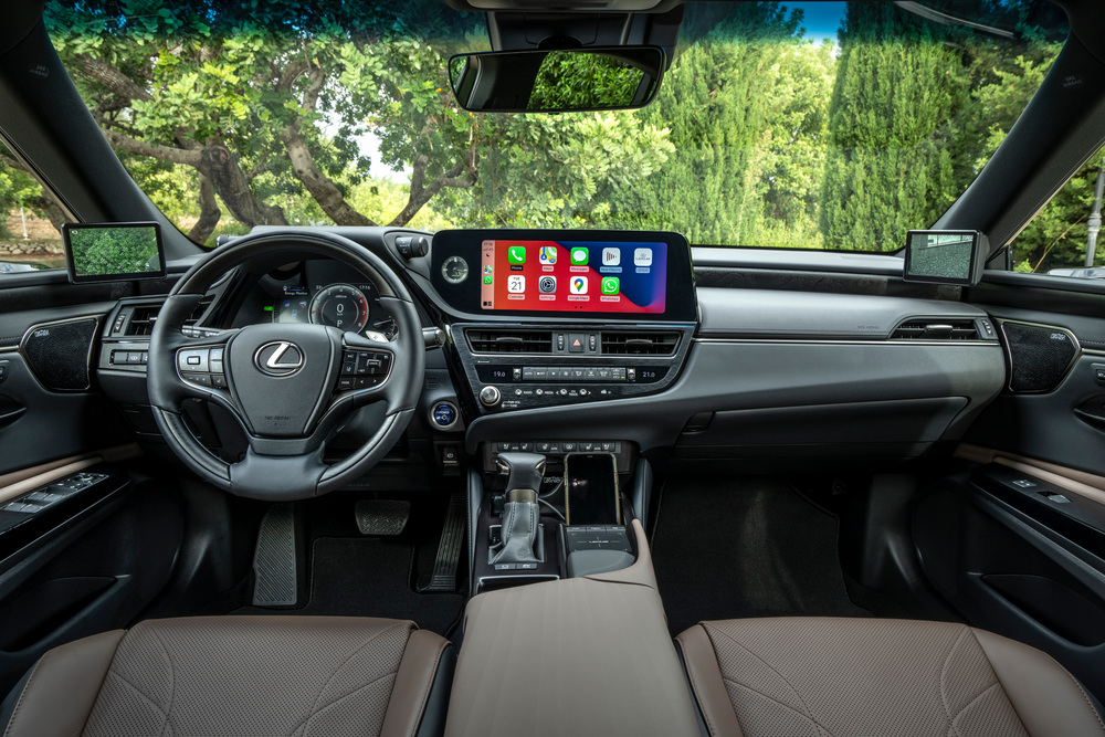 Lexus ES 7 поколение [рестайлинг] (2021) седан интерьер 