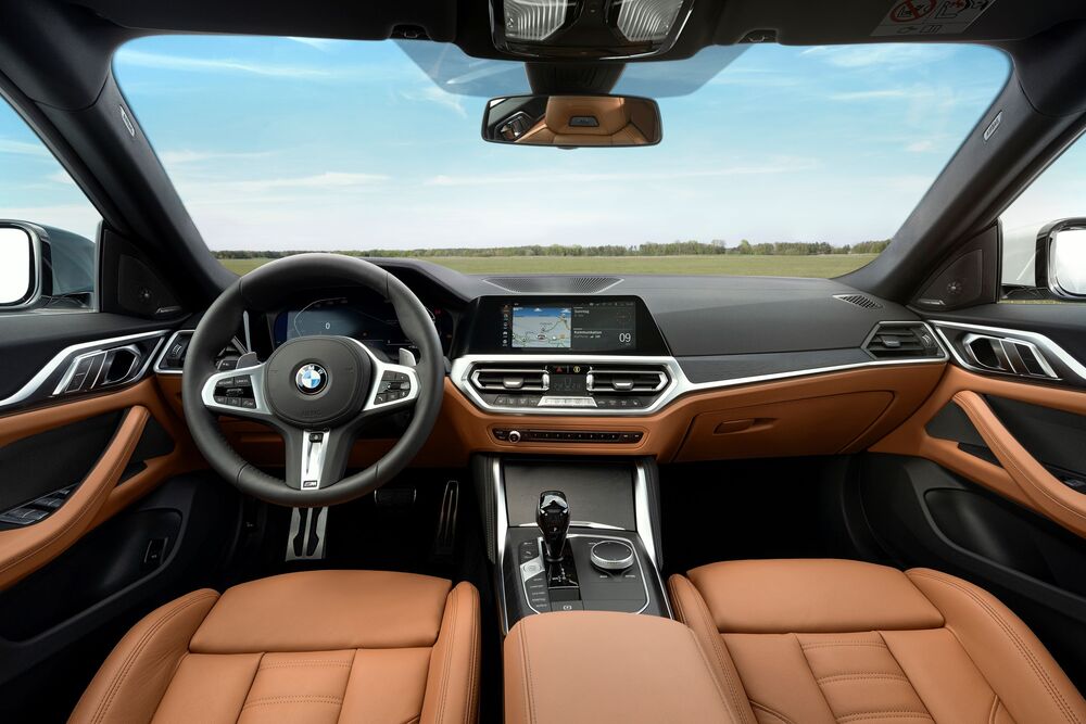 BMW 4 серии G26 (2021) лифтбек интерьер 