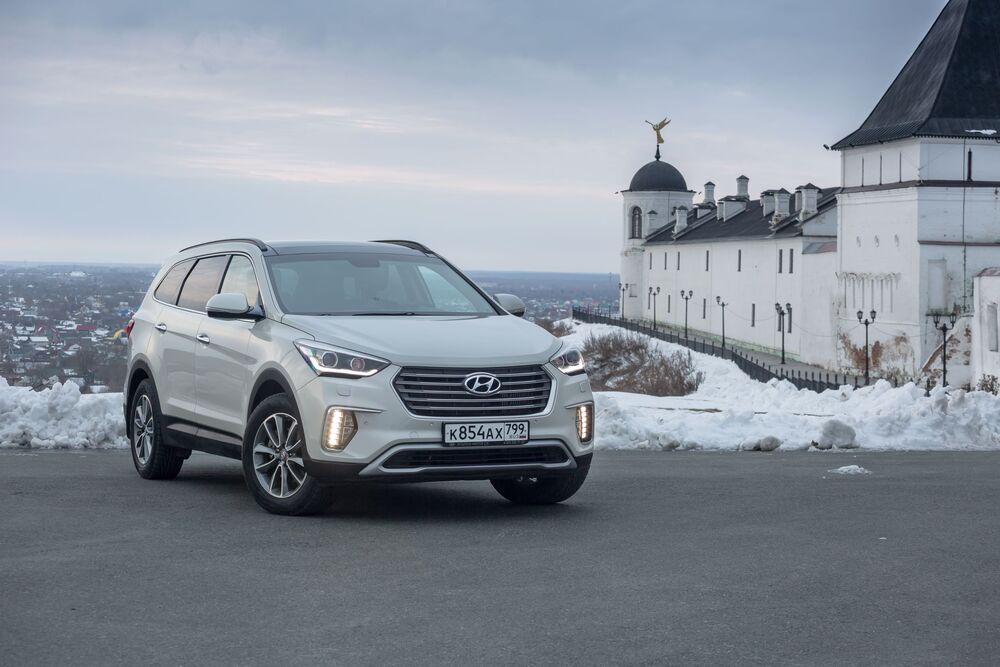 Hyundai Grand Santa Fe 3 поколение DM [рестайлинг] (2016-2018) кроссовер