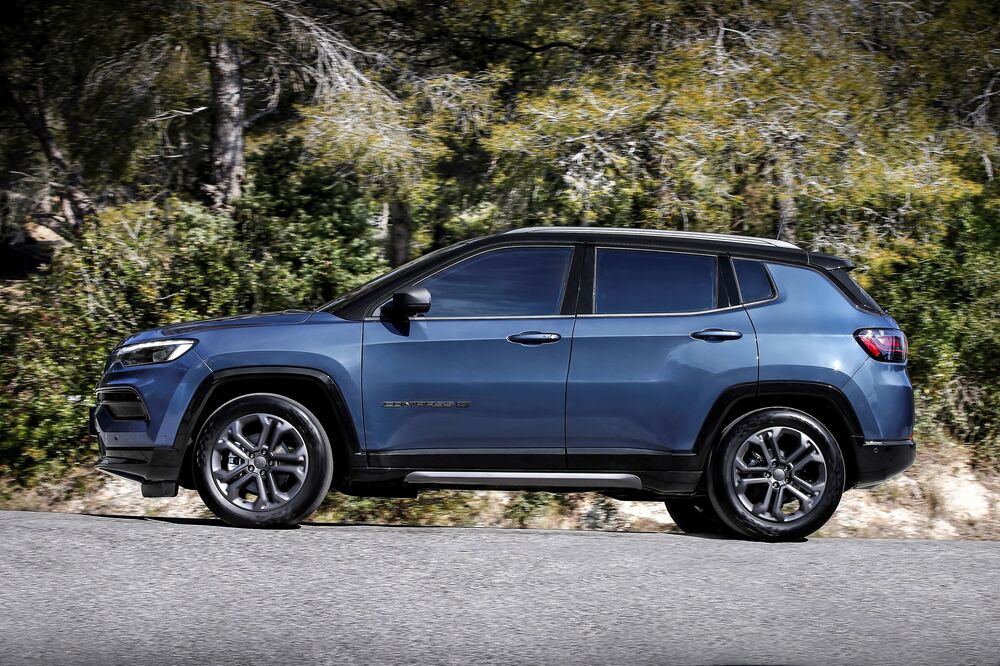 Jeep Compass 2 поколение рестайлинг (2021) кроссовер 5 дв