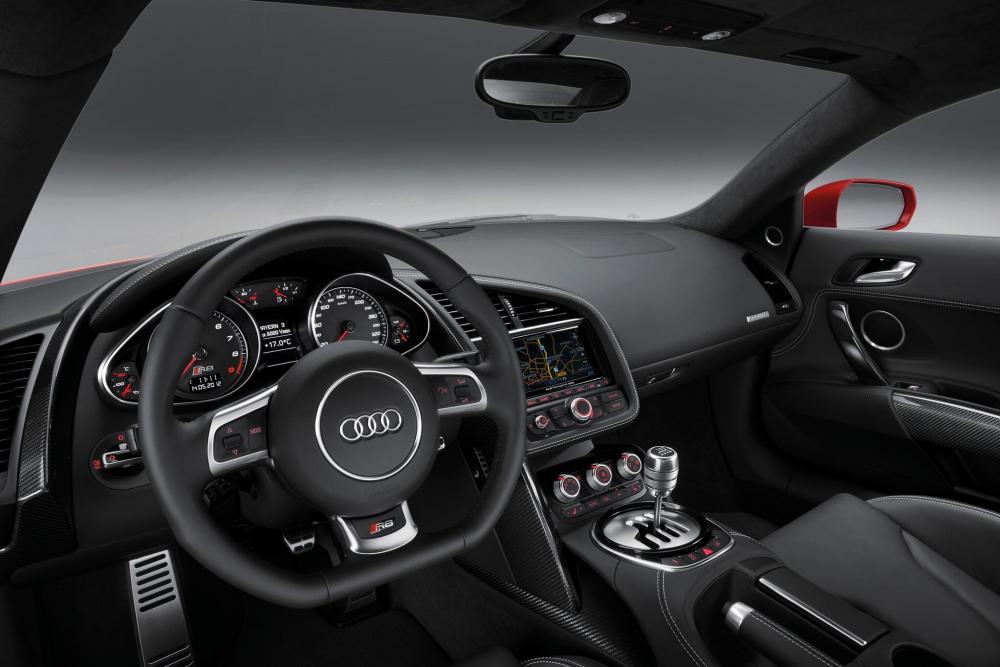 Audi R8 1 поколение [рестайлинг] (2012-2015) Купе интерьер 