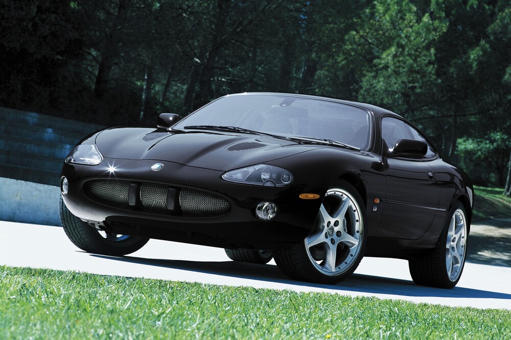 Jaguar XKR 1 поколение [рестайлинг] (2000-2004) купе 