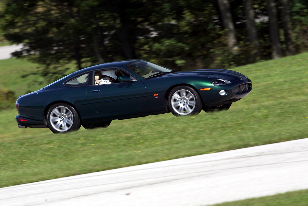 Jaguar XKR 1 поколение [рестайлинг] (2000-2004) купе 