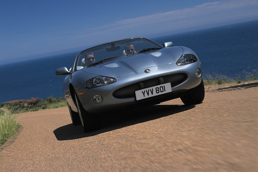 Jaguar XKR 1 поколение [рестайлинг] (2000-2004) кабриолет 